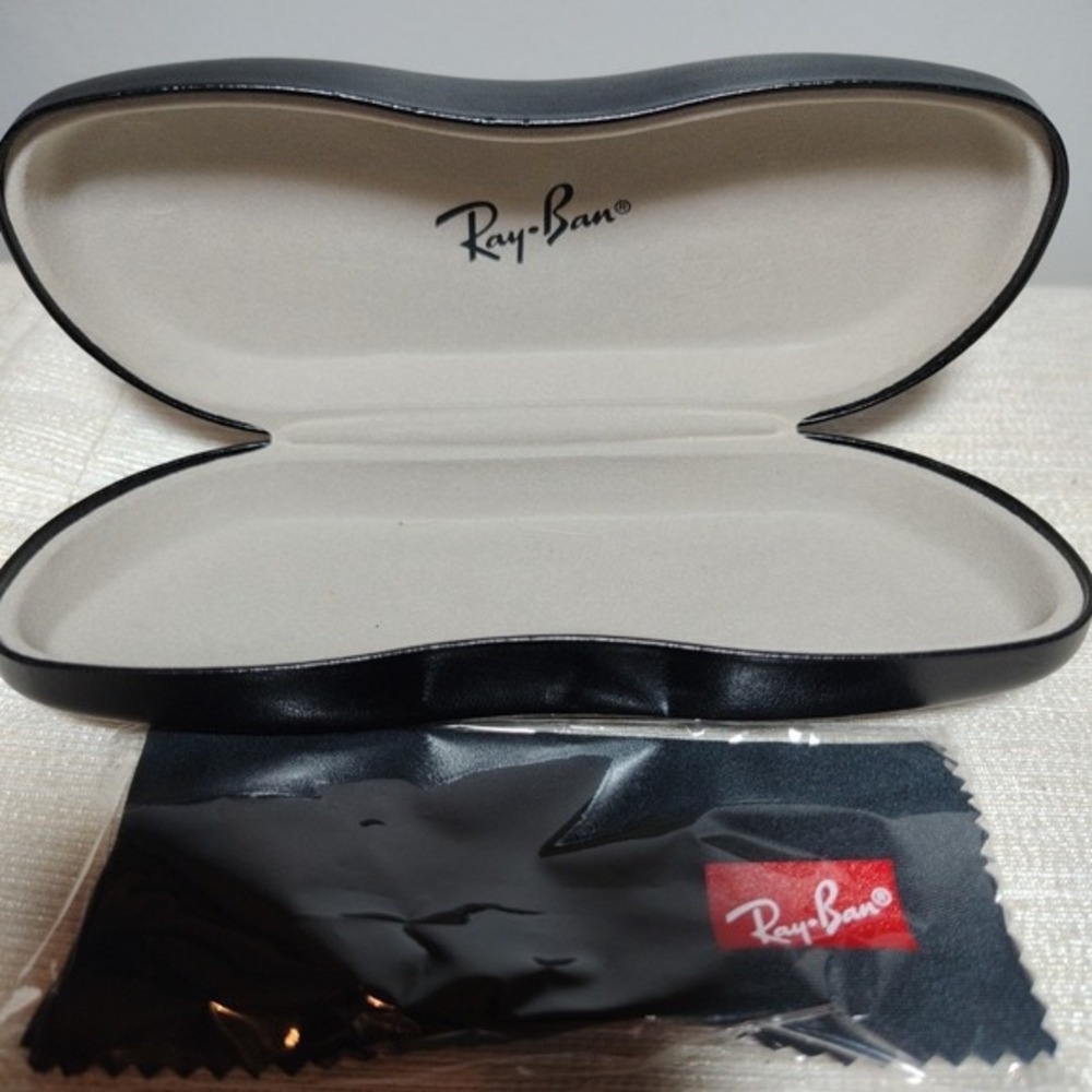 Ray-Ban Black and Cream Sunglasses Case with Cleaning Cloth